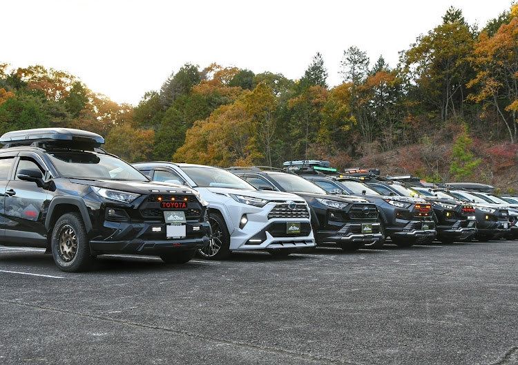 RAV4のRAV4 meeting in HIROSHIMA Season3・播州R4183・余韻に浸る・写真は他力本願・TRDサイドデカールに関するカスタム事例の投稿画像4枚目