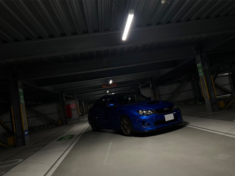 インプレッサ WRX STIのAPIT東雲・夜景・立体駐車場に関するカスタム事例の投稿画像2枚目