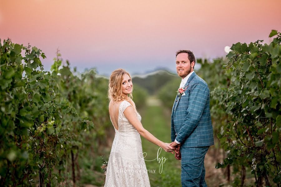 Fotografo di matrimoni Emma Amlin (emmatruswell). Foto del 23 aprile 2019