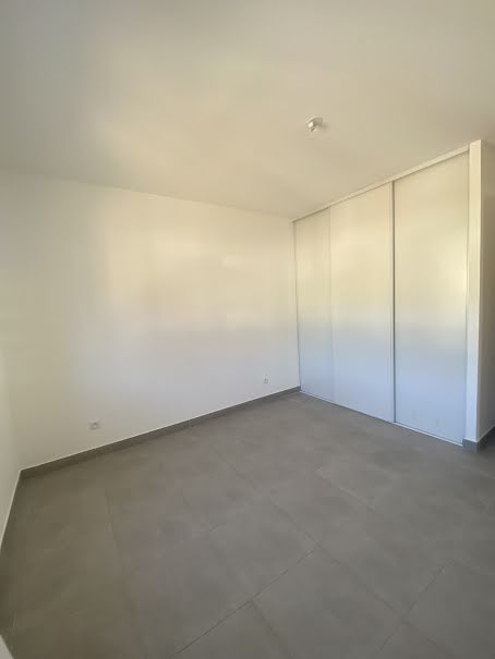 Location  appartement 2 pièces 42.38 m² à Bastia (20200), 730 €