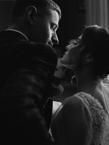 Wedding photographer Nazariy Slyusarchuk (photofanatix). Photo of 28 February 2023