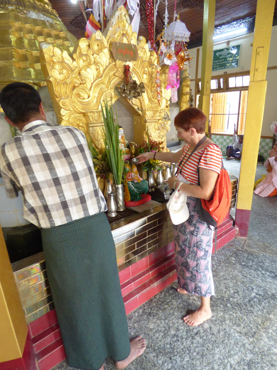 mahamuni pagoda - mandalay