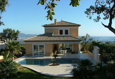 Villa with pool and terrace 5