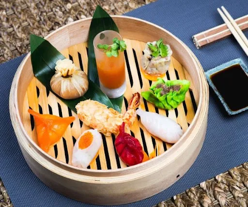 Dimsum Basket of Four (16pcs)