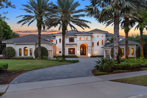 Maison avec piscine et jardin 4