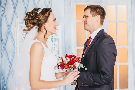 Fotógrafo de casamento Alena Zhuravleva (zhuravleva). Foto de 12 de março 2016