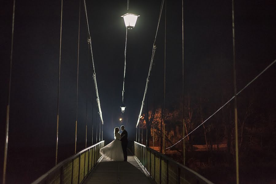 Fotógrafo de bodas Marius Balan (fotoemotii). Foto del 5 de noviembre 2017