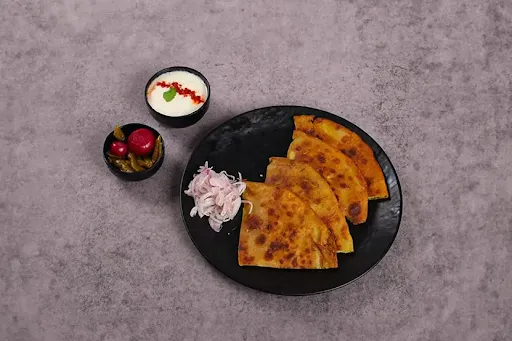 2 Plain Aloo Paratha With Amul Masti Dahi [85 Grams, 1 Cup]