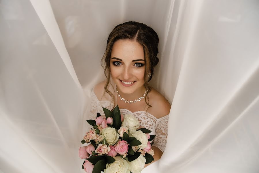 Fotógrafo de casamento Viktoriya Alekseeva (vikkiph). Foto de 1 de setembro 2020