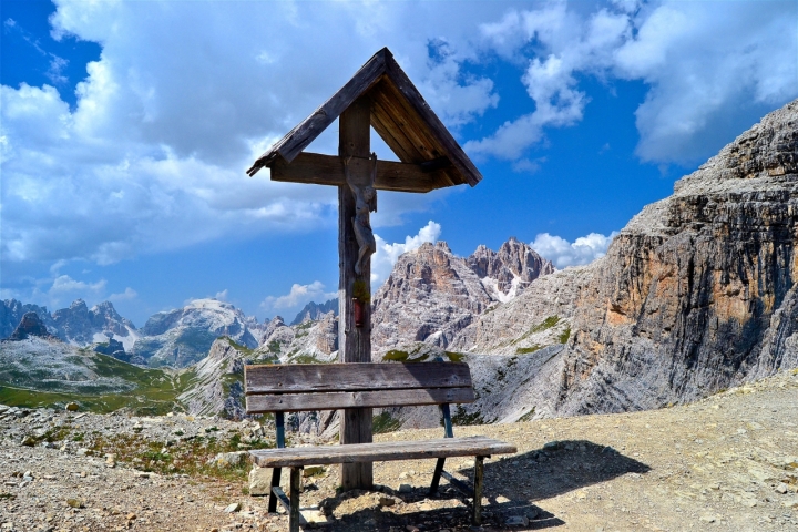 In principio Dio creò i cieli e la terra di giuseppedangelo