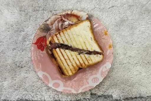 Grilled Bread Butter Chocolate Sandwich [2 Slices]