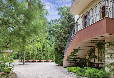 House with garden and terrace 5