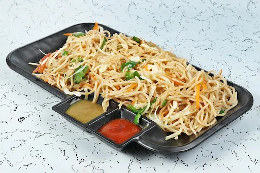 Veg Hakka Noodles