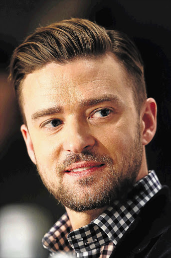 Ouch! Justin Timberlake gets hit in the face by a stranger