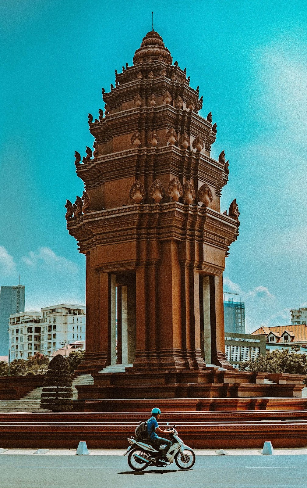 2 days in Phnom Penh itinerary, Independence Monument, Phnom Penh, Cambodia