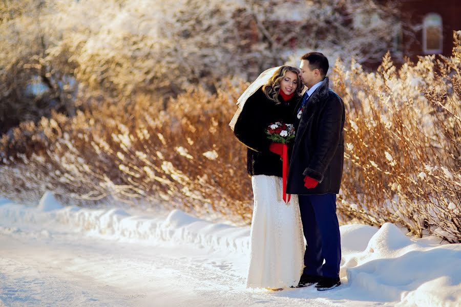 Fotógrafo de casamento Vadim Dorofeev (dorof70). Foto de 19 de dezembro 2015