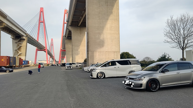 ゴルフGTIの10j通し・ハミタイstage2・タングステンシルバー・同僚とコラボに関するカスタム事例の投稿画像1枚目
