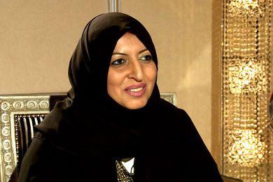 الدكتورة لبنى الانصاري: من أهمّ النساء في مجلس الشورى