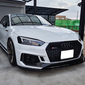 RS5 クーペ B9