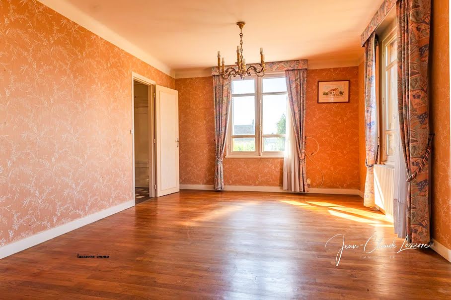 Vente maison 5 pièces 95 m² à Vierzon (18100), 98 000 €