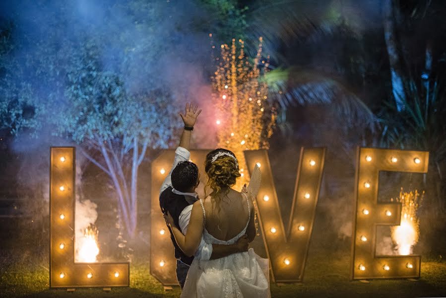 Wedding photographer Elena Flexas (elenaflexas). Photo of 29 December 2020