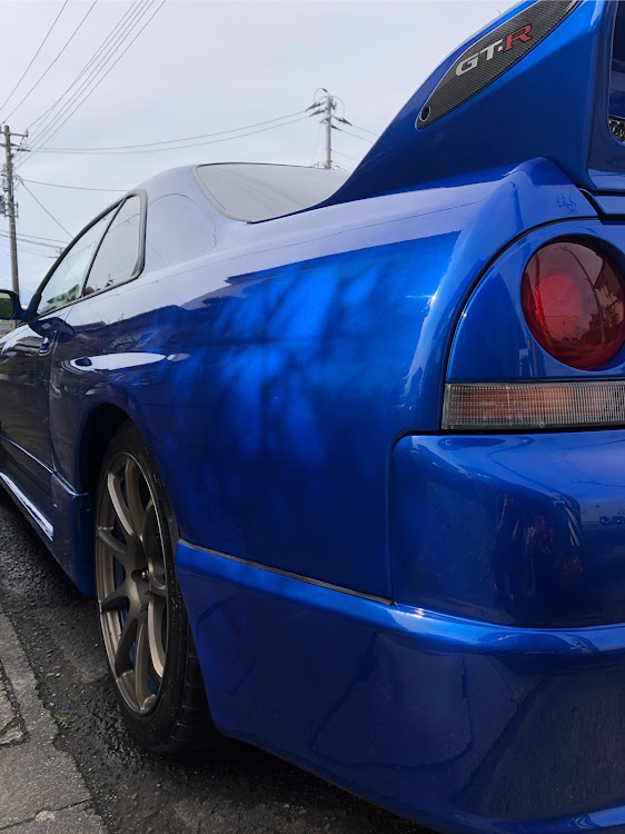 スカイライン GT-Rのベイサイドブルー・ザイモールカーボンに関するカスタム事例の投稿画像2枚目