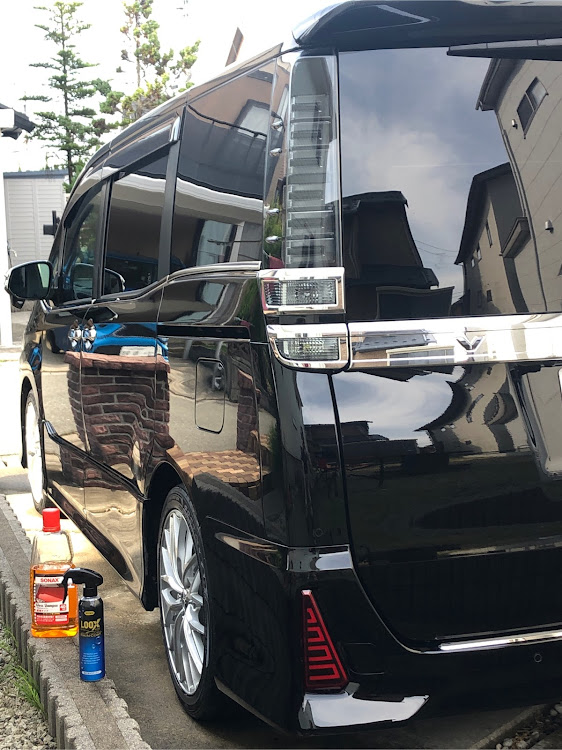 ヴォクシーの洗車日和☀・ヴォクシー80後期・洗車・LOOKレインコート施工・SONAXカーシャンプーに関するカスタム事例の投稿画像1枚目