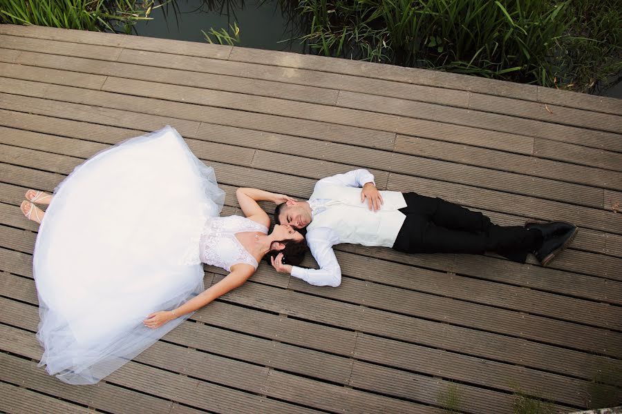 Fotógrafo de casamento Zsuzsa Szalay (szalay). Foto de 4 de outubro 2021