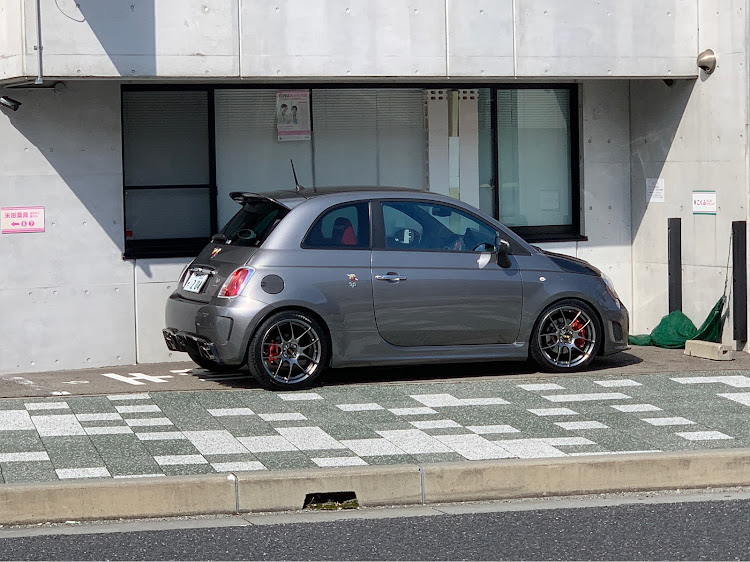 アバルト 595のアバルトツーリズモpapaさんが投稿したカスタム事例の投稿画像1枚目