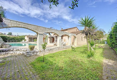 House with pool and terrace 1