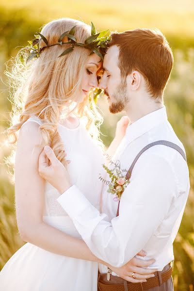 Fotógrafo de casamento Evgeniya Kushnerik (kushfoto). Foto de 7 de julho 2015