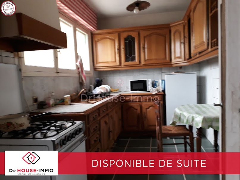 Vente maison 8 pièces 163 m² à Angouleme (16000), 178 500 €