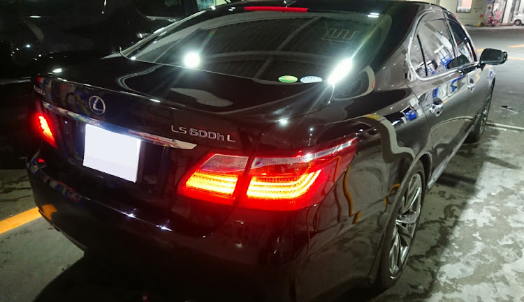 LSの洗車に関するカスタム事例の投稿画像2枚目