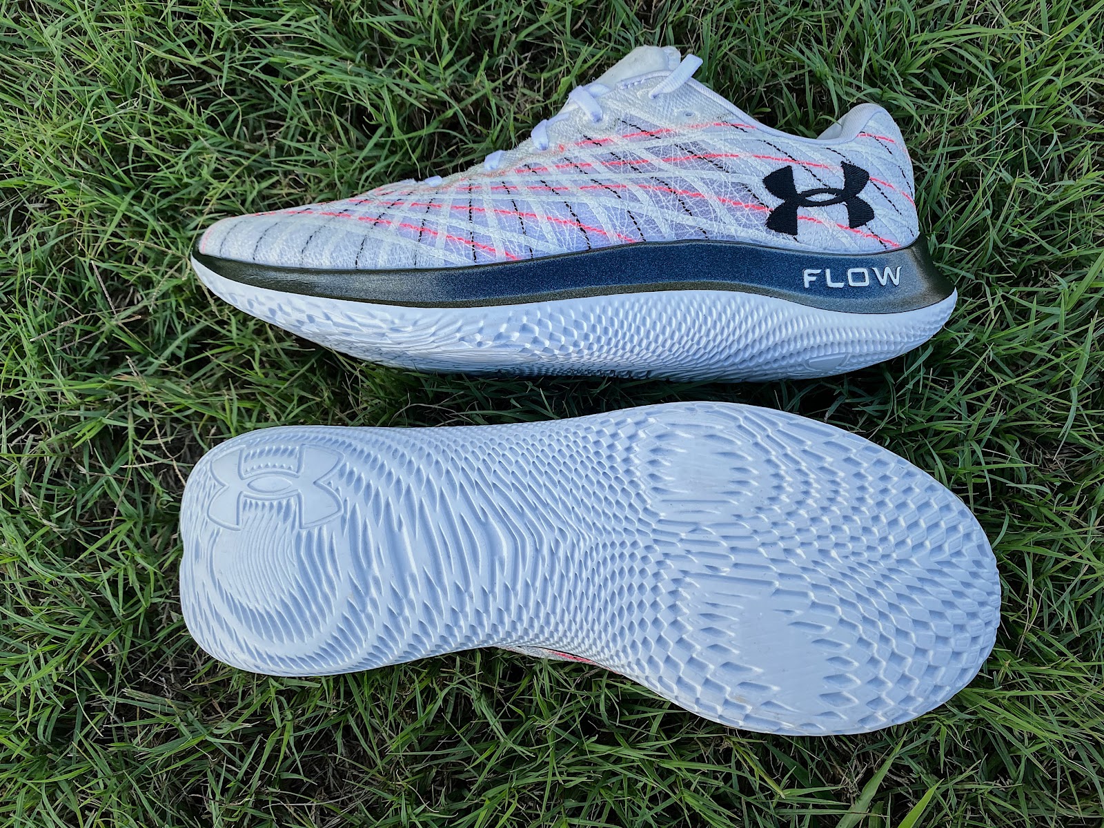 Road Trail Run: Reseña: Under Armour UA Flow Wind Spanish Review