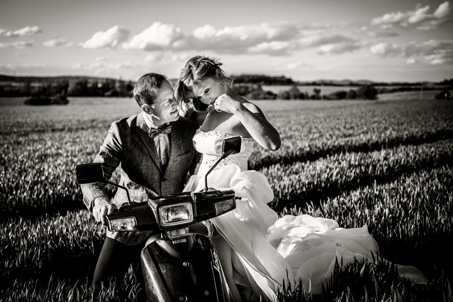 Wedding photographer Lukáš Čaník (lukascanik). Photo of 9 November 2021