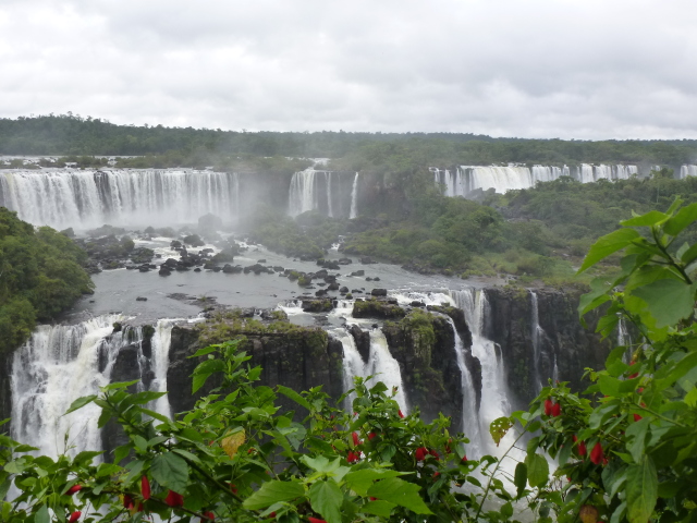 IGUAZU: LADO BRASILEÑO - ARGENTINA INFINITA (4)