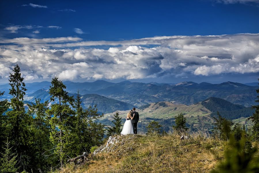 Wedding photographer Adrian Moscaliuc (adrianmoscaliuc). Photo of 28 September 2016