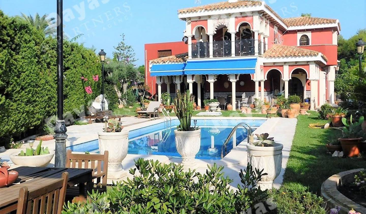 Villa with pool Torrevieja