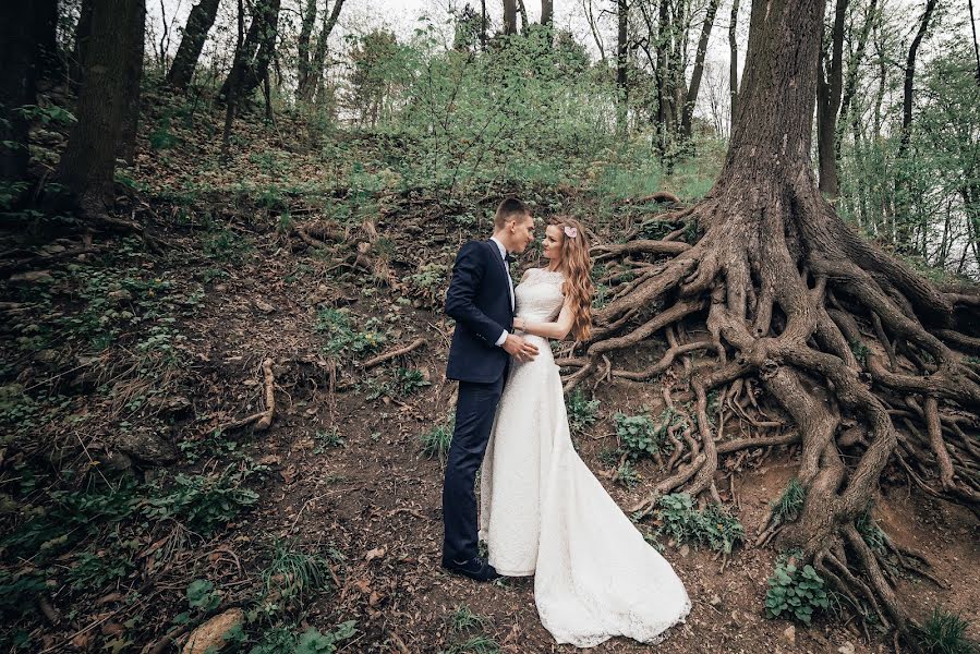 Fotógrafo de casamento Vіtalіy Fіnkovyak (finkovyak). Foto de 5 de julho 2016