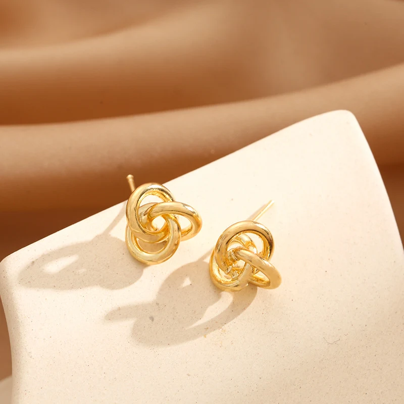 Title 4, Dames Fashion Simple Hollow Stud Oorbellen, sti...