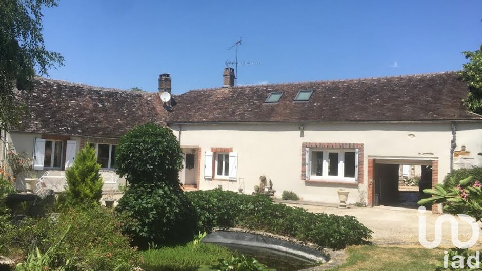 Vente maison 6 pièces 239 m² à Villethierry (89140), 295 000 €