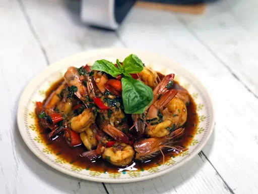 Prawns With Basil And Chilli