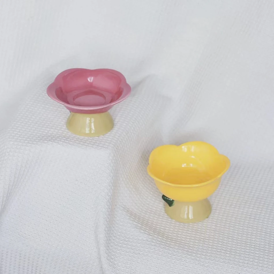 Ceramic protection cervical vertebra anti-overturning flower bowl for cats and dogs. Promotes healthy posture and comfor