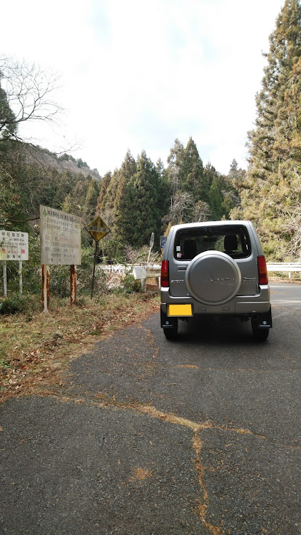 ジムニーの今年初林道ドライブ・榛名湖へ・杖の神峠・ジムニーは楽しい・榛名山ドライブに関するカスタム事例の投稿画像2枚目