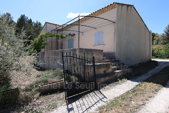 villa à Saint-Saturnin-lès-Apt (84)