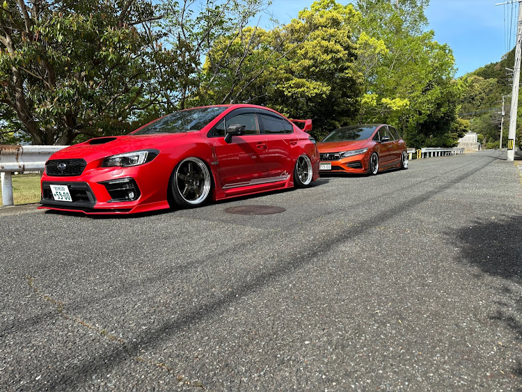 WRX S4の愛車の横顔・5900番に関するカスタム事例の投稿画像1枚目