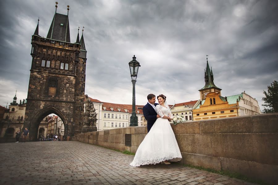 Svadobný fotograf Oleg Yakubenko (olegf). Fotografia publikovaná 24. júna 2019