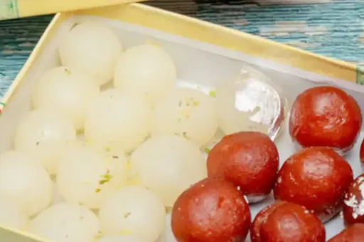 Papa Rasgulla [2 Pieces] With Papa Gulab Jamun [2 Pieces]