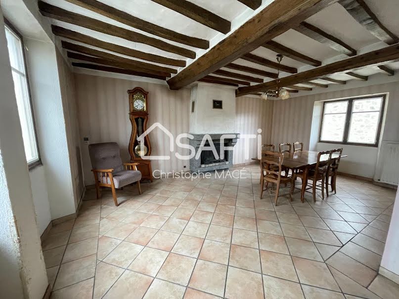 Vente maison 10 pièces 500 m² à La Cropte (53170), 115 500 €