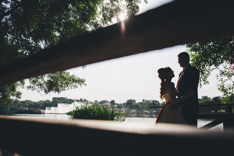 Fotógrafo de casamento Anna Gorina (annag77). Foto de 4 de setembro 2017